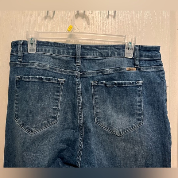 KANCAN JEANS - Picture 2 of 5